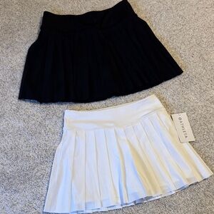 Athleta Women's Black and White Mini Skirt Duo